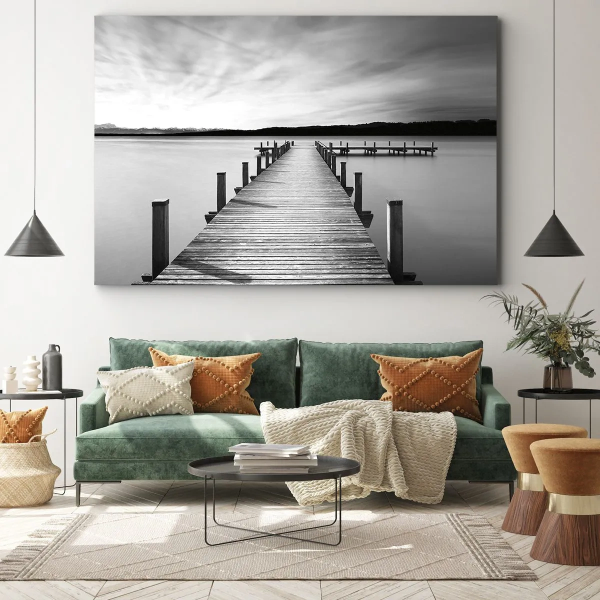 Bild auf Leinwand - Leinwandbild - Ein schwarz-weißer Steg an einem ruhigen See - 70x50cm - An der Wasserstelle - Ruhe - Moderne Wanddekoration für Wohnzimmer und Schlafzimmer ARTTOR