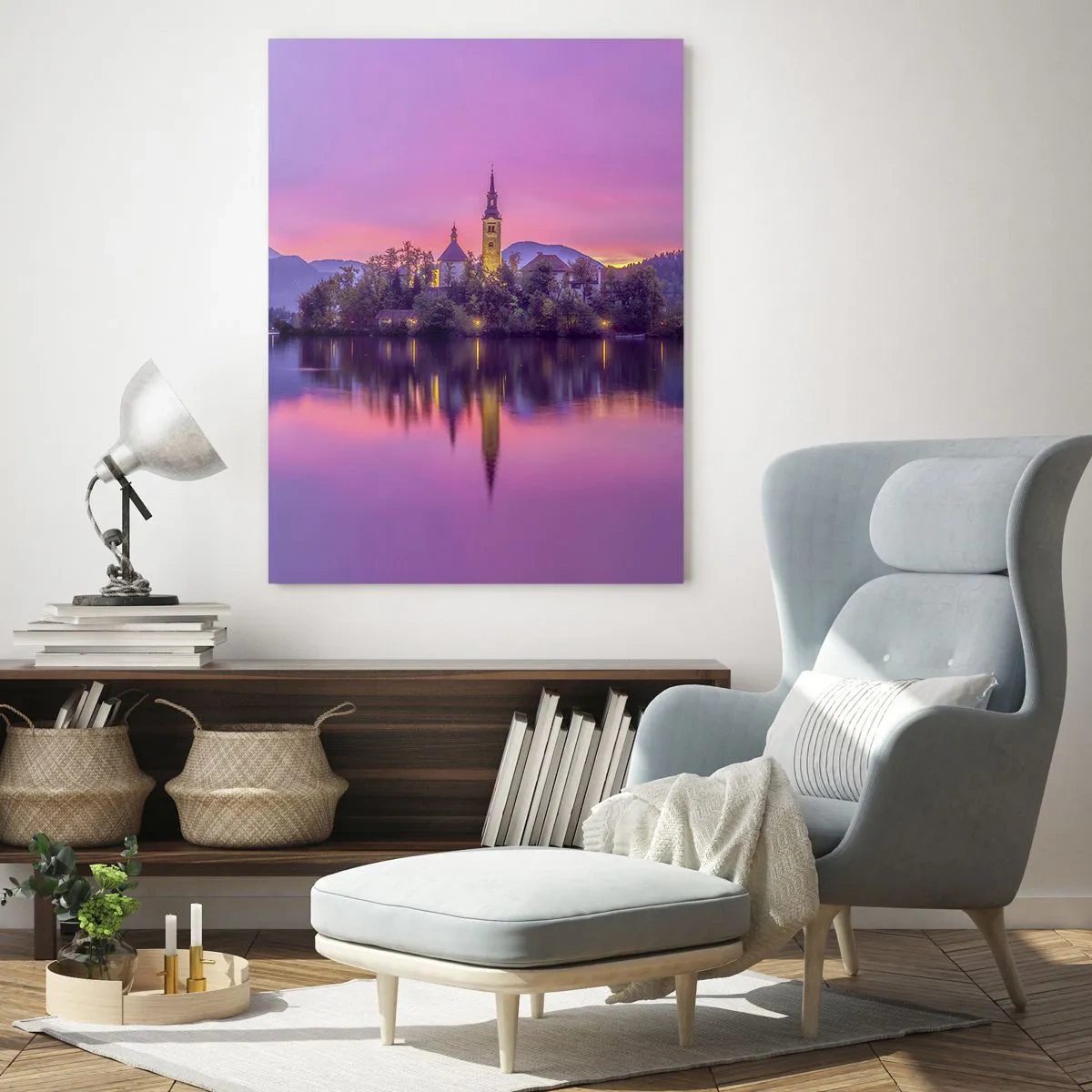 Glasbild - Bild auf glas - See mit einer Insel und einer Kirche bei Sonnenuntergang - 70x100cm - Eine märchenhafte Insel in der Abenddämmerung - Moderne Wanddekoration für Wohnzimmer und Schlafzimmer ARTTOR