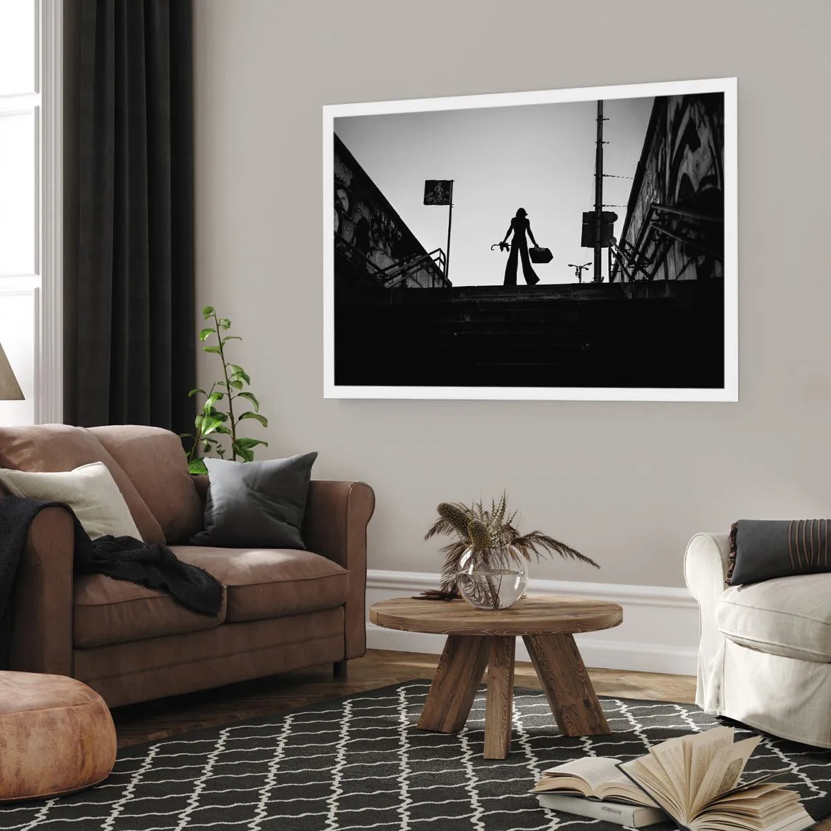 Poster - Eine Frauenfigur auf der Treppe in Schwarzweiß mit dynamischer Atmosphäre - 100x70cm - Städtisches Wandern - Moderne Wanddekoration für Wohnzimmer und Schlafzimmer ARTTOR