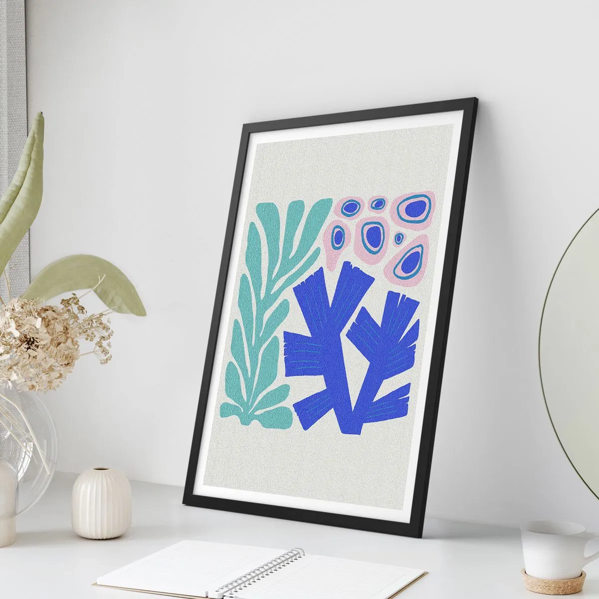 Poster in einem schwarzem Rahmen - Stilisierte Grafiken von Unterwasserpflanzen und Korallen - 50x70cm - Unterwassergarten - Moderne Wanddekoration für Wohnzimmer und Schlafzimmer ARTTOR
