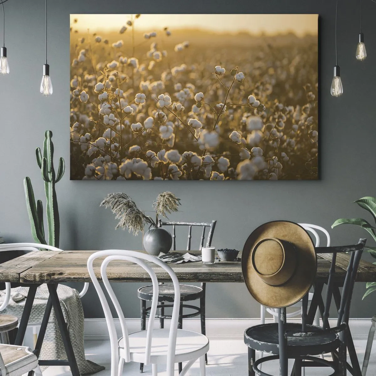 Bild auf Leinwand - Leinwandbild - Ein Baumwollfeld im warmen Licht der untergehenden Sonne - 70x50cm - Fluffiges Feld - Moderne Wanddekoration für Wohnzimmer und Schlafzimmer ARTTOR