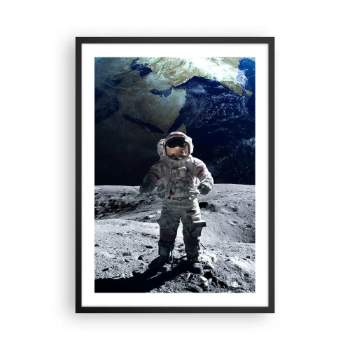 Poster in einem schwarzem Rahmen - Astronaut auf der Mondoberfläche - 50x70cm - Grüße vom Mond - Moderne Wanddekoration für Wohnzimmer und Schlafzimmer ARTTOR
