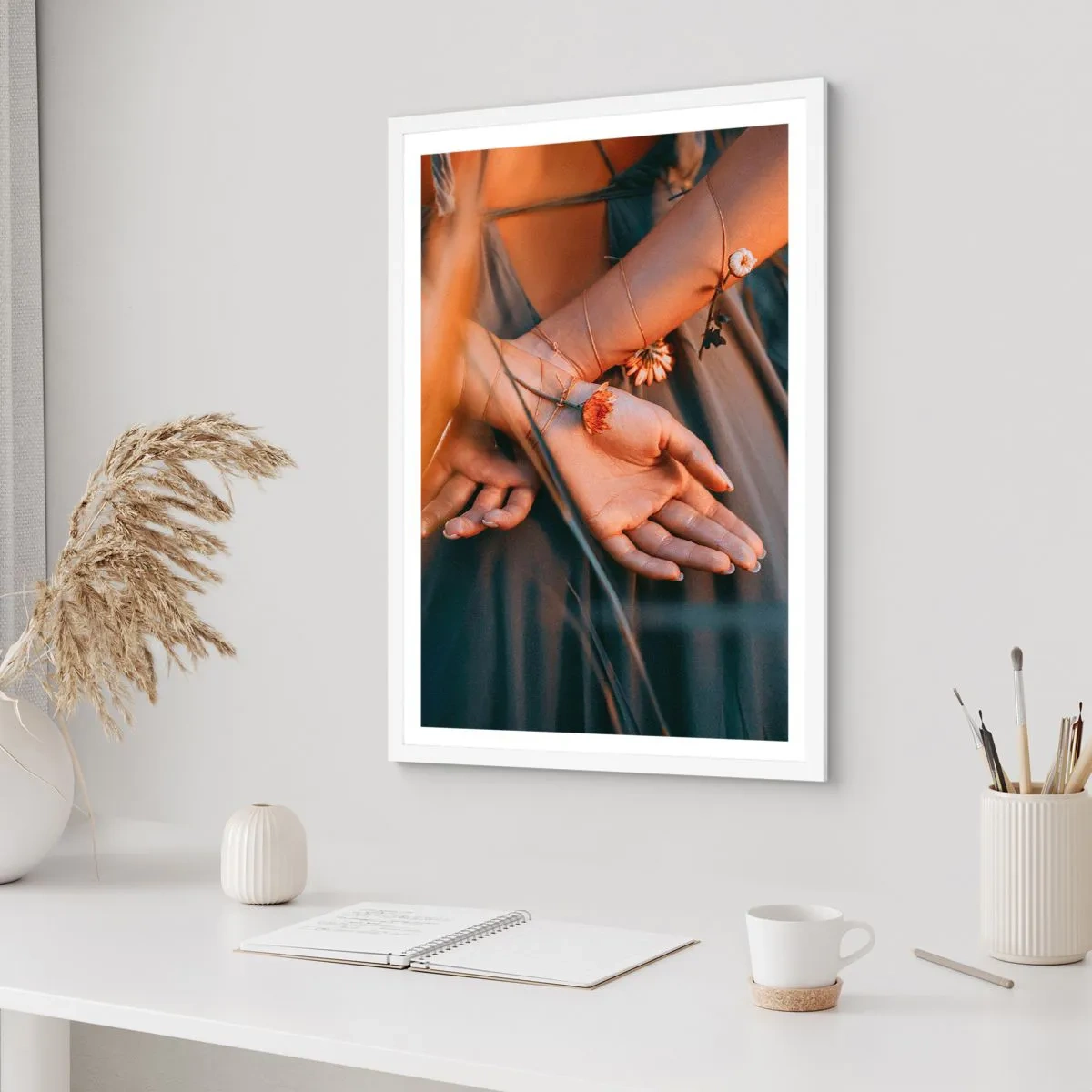 Poster in einem weißen Rahmen - Verbunden mit der Natur - 61x91 cm