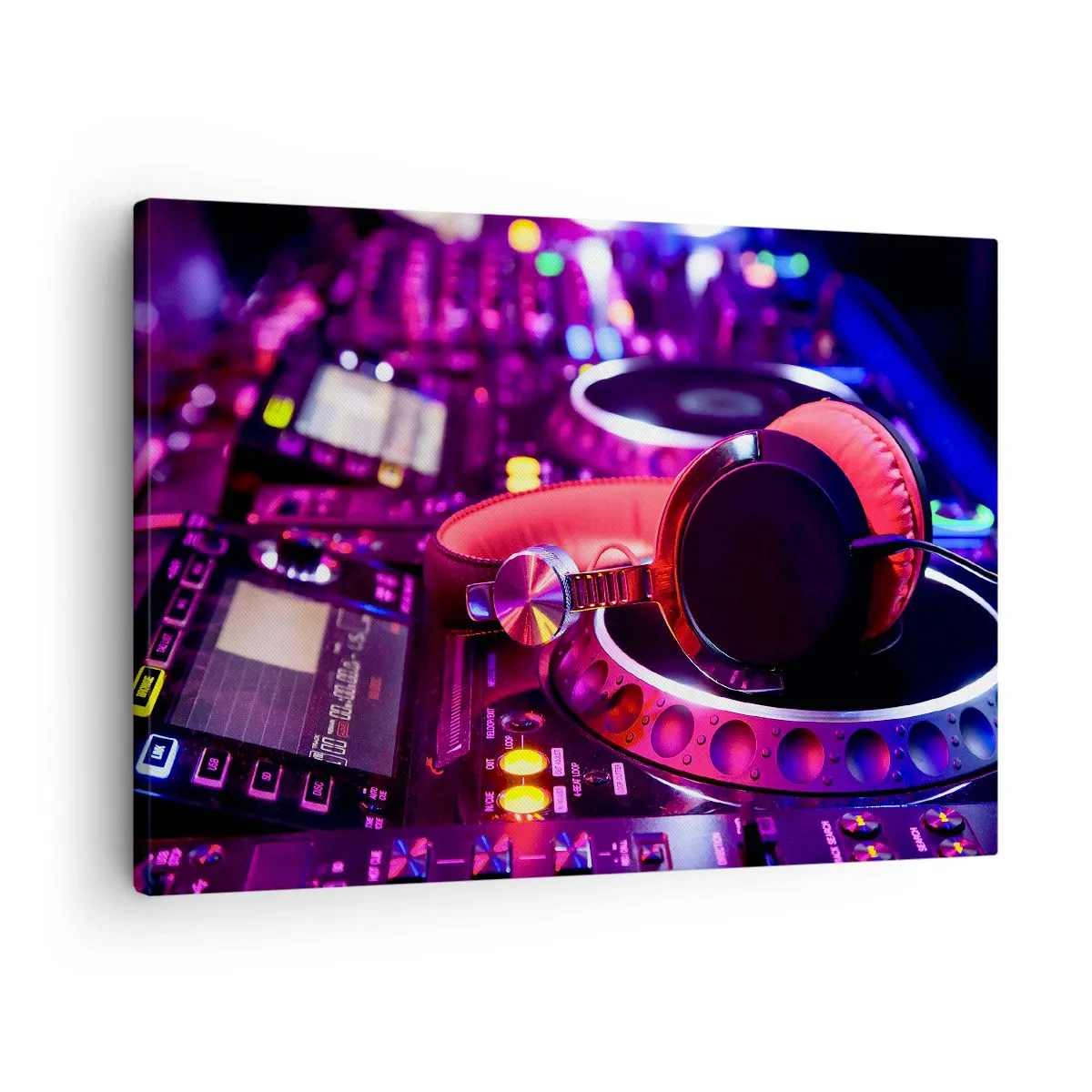Bild auf Leinwand - Leinwandbild - DJ-Kopfhörer auf einer Konsole mit Neonbeleuchtung - 70x50cm - Bevor der Spaß beginnt - Moderne Wanddekoration für Wohnzimmer und Schlafzimmer ARTTOR