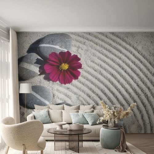 Maßgeschneiderte Fototapete Premium Sand - Energie und Ruhe des Zauberkreises der Natur - Blumen, Sand, Steine
