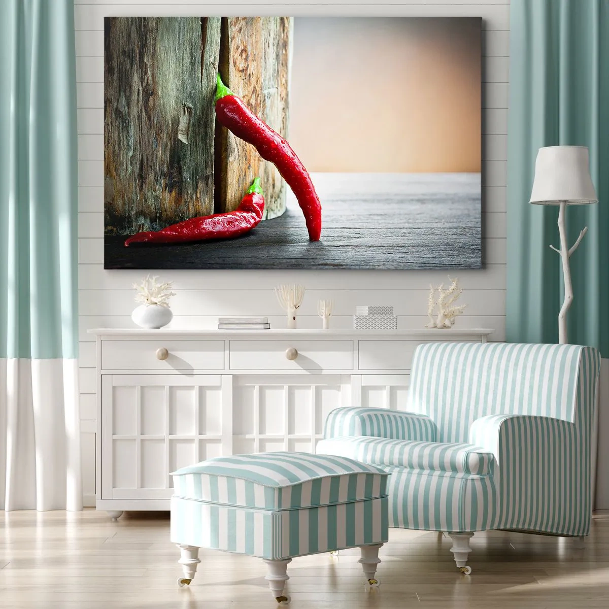 Bild auf Leinwand - Leinwandbild - Zwei rote Chilischoten auf einem hölzernen Hintergrund mit rustikalem Akzent - 70x50cm - Red hot chili peppers - Moderne Wanddekoration für Wohnzimmer und Schlafzimmer ARTTOR