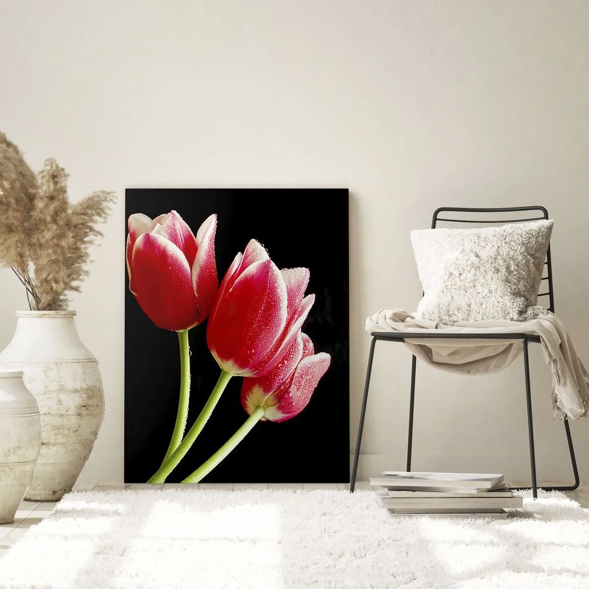 Glasbild - Bild auf glas - Rote Tulpen mit Tautropfen auf schwarzem Hintergrund - 70x100cm - Ein Versprechen der reinen Liebe - Moderne Wanddekoration für Wohnzimmer und Schlafzimmer ARTTOR