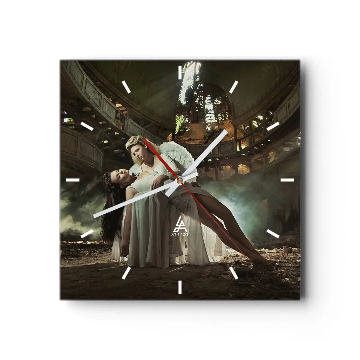 Wanduhr - Glasuhr - Zwei Figuren in Ruinen mit Lichtspiel - 30x30cm - Der Geist des alten Theaters - Moderne Wanddekoration für Wohnzimmer und Schlafzimmer ARTTOR