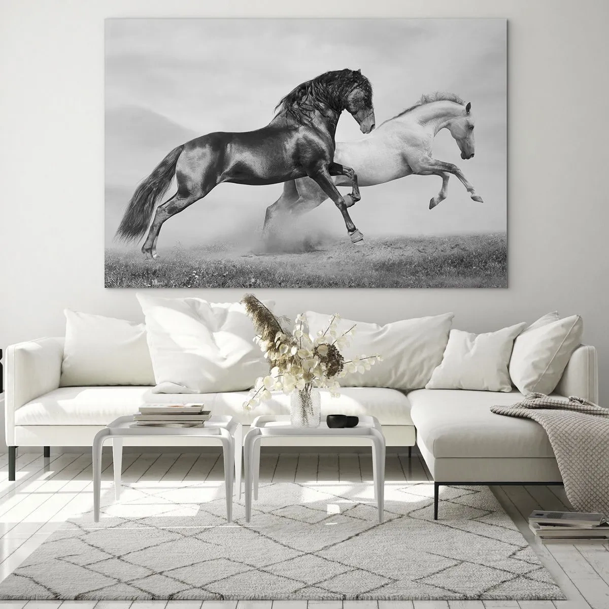 Glasbild - Bild auf glas - Schwarze und weiße Pferde in einer dynamischen Umgebung - 70x50cm - Engel und Dämonen - Moderne Wanddekoration für Wohnzimmer und Schlafzimmer ARTTOR
