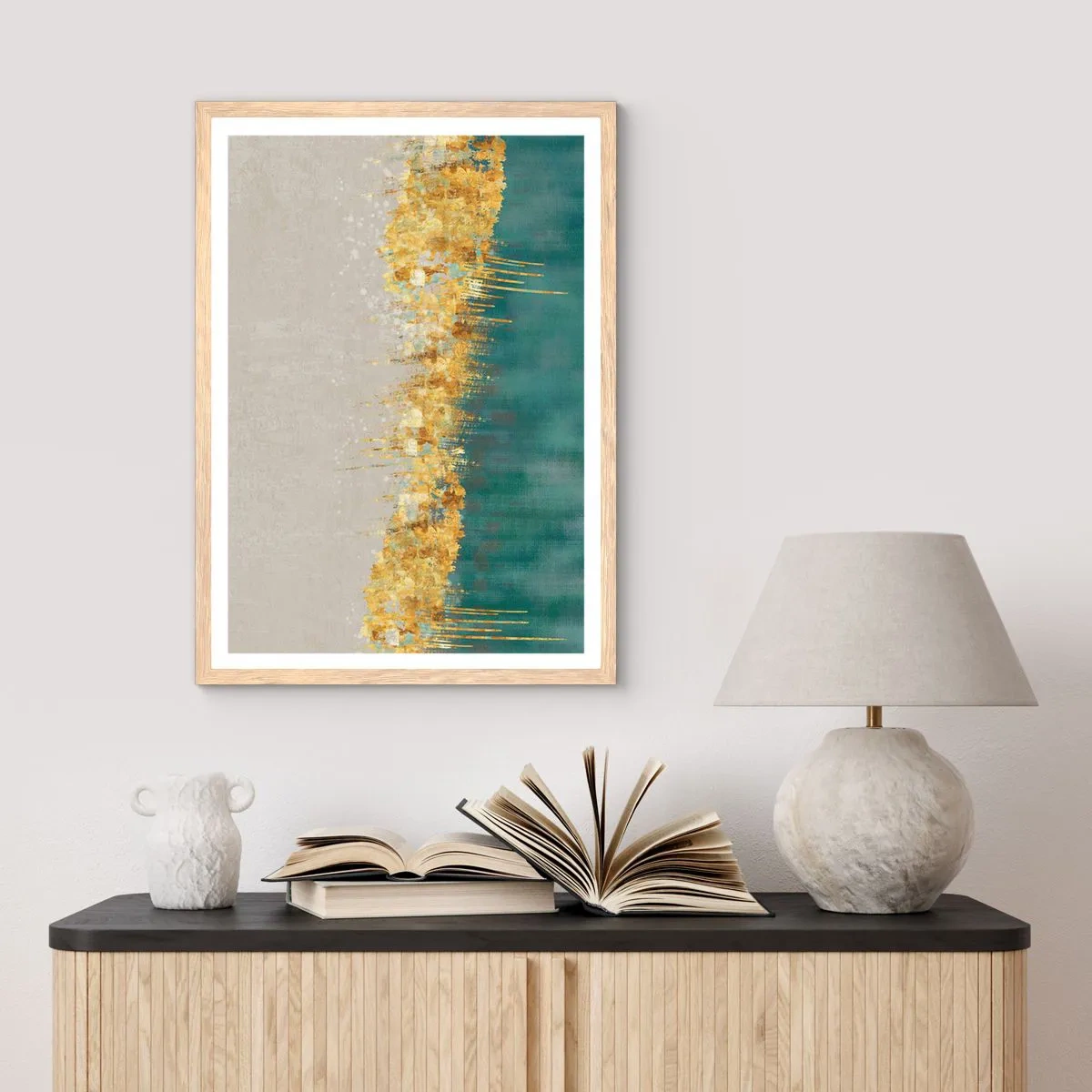 Poster in einem Rahmen aus heller Eiche - Goldener Rand - 50x70 cm