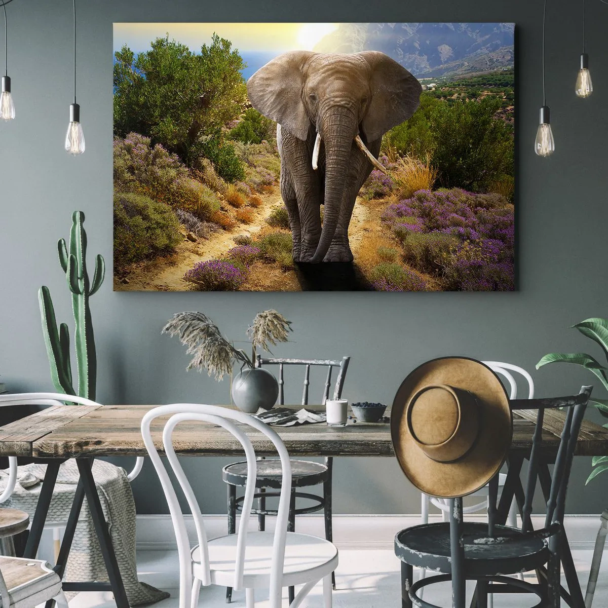 Bild auf Leinwand - Leinwandbild - Ein afrikanischer Elefant vor einer Savannen- und Berglandschaft - 120x80cm - So sah Eden aus - Moderne Wanddekoration für Wohnzimmer und Schlafzimmer ARTTOR