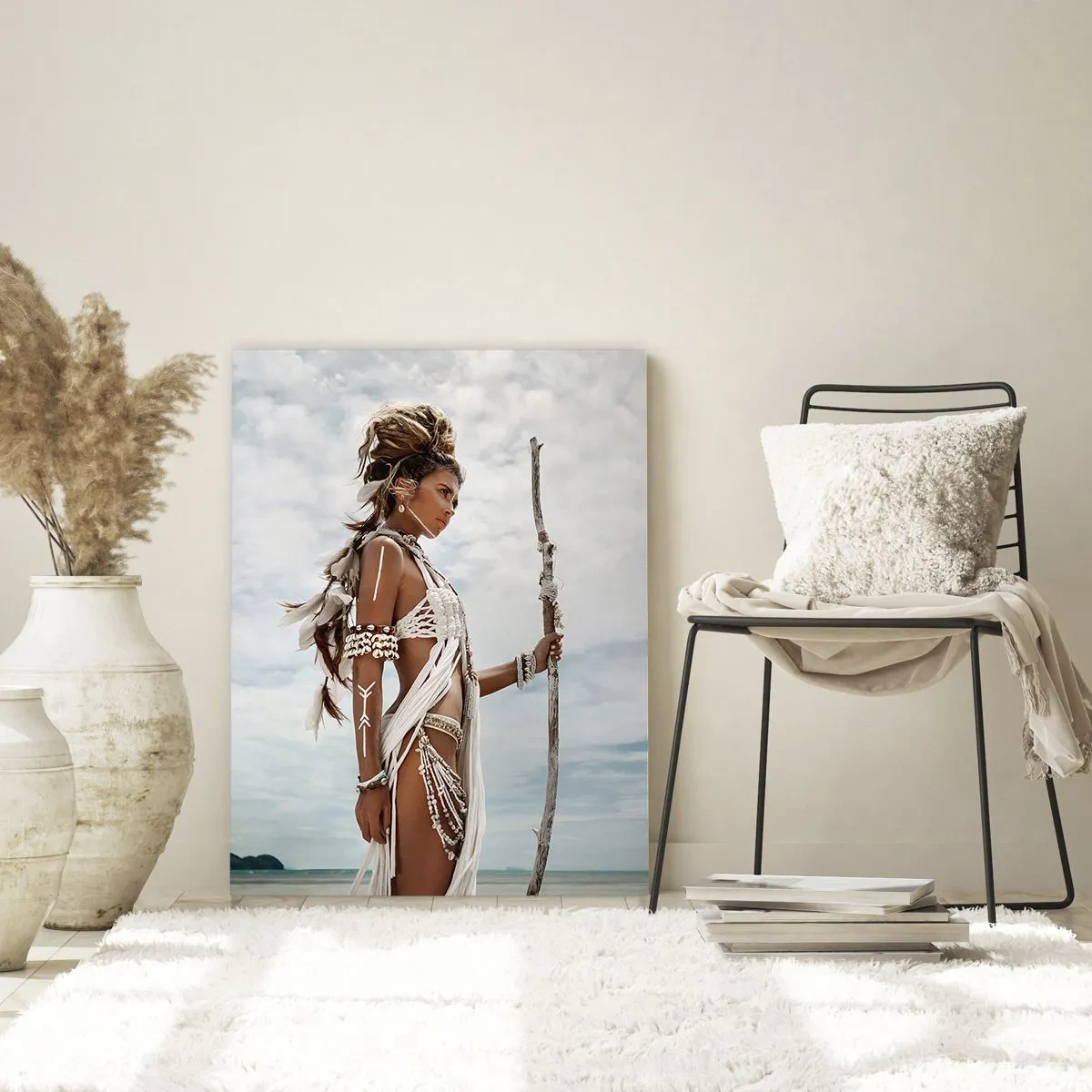 Glasbild - Bild auf glas - Eine exotische Figur vor Strand und Himmel - 50x70cm - Königin der Tropen - Moderne Wanddekoration für Wohnzimmer und Schlafzimmer ARTTOR
