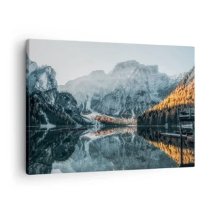 Bild auf Leinwand - Leinwandbild - Eine Berglandschaft spiegelt sich in der ruhigen Oberfläche eines Sees - 70x50cm - Spiegellandschaft - Moderne Wanddekoration für Wohnzimmer und Schlafzimmer ARTTOR