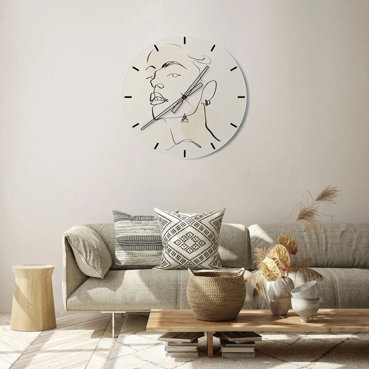 Wanduhr - Glasuhr - Eine minimalistische Linie, die ein Porträt einer Frau vor einem hellen Hintergrund erzeugt - 30x30cm - Ein stolzer Blick - Moderne Wanddekoration für Wohnzimmer, Küche und Schlafzimmer ARTTOR