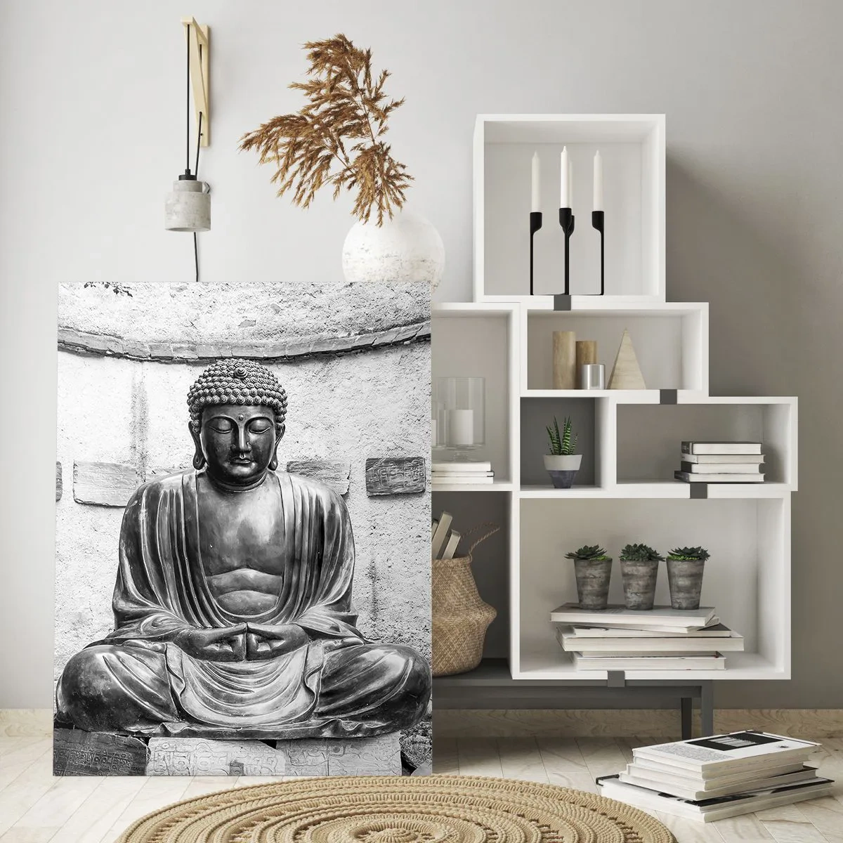 Glasbild - Bild auf glas - Schwarz-weiße Buddha-Statue in meditativer Pose - 80x120cm - An der Quelle des Friedens - Moderne Wanddekoration für Wohnzimmer und Schlafzimmer ARTTOR