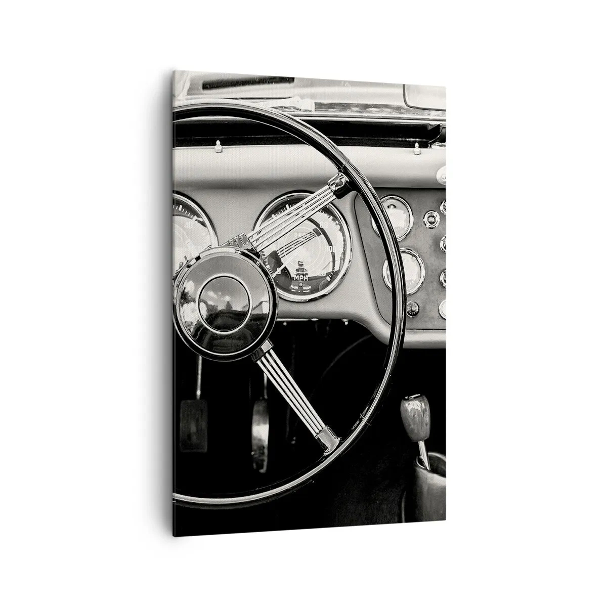 Bild auf Leinwand - Leinwandbild - Schwarz-weißes Oldtimer-Interieur - 80x120cm - Ein Sammlertraum - Moderne Wanddekoration für Wohnzimmer und Schlafzimmer ARTTOR
