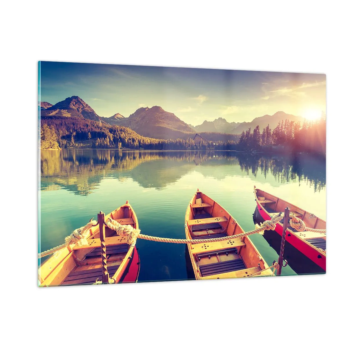 Glasbild - Bild auf glas - Holzboote auf einem ruhigen See, umgeben von Bergen - 120x80cm - Lebe nach ihren Gesetzen - Moderne Wanddekoration für Wohnzimmer und Schlafzimmer ARTTOR