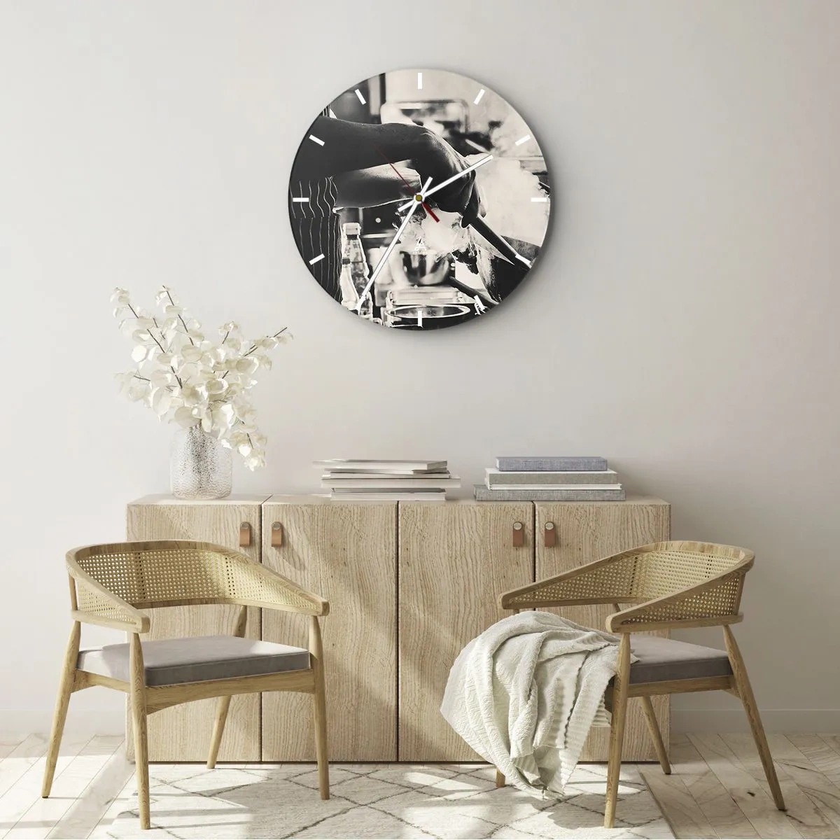 Wanduhr - Glasuhr - Ein Koch bei der Arbeit in der Küche, umgeben von Dampf - 30x30cm - Alchemie der Aromen - Moderne Wanddekoration für Wohnzimmer, Küche und Schlafzimmer ARTTOR