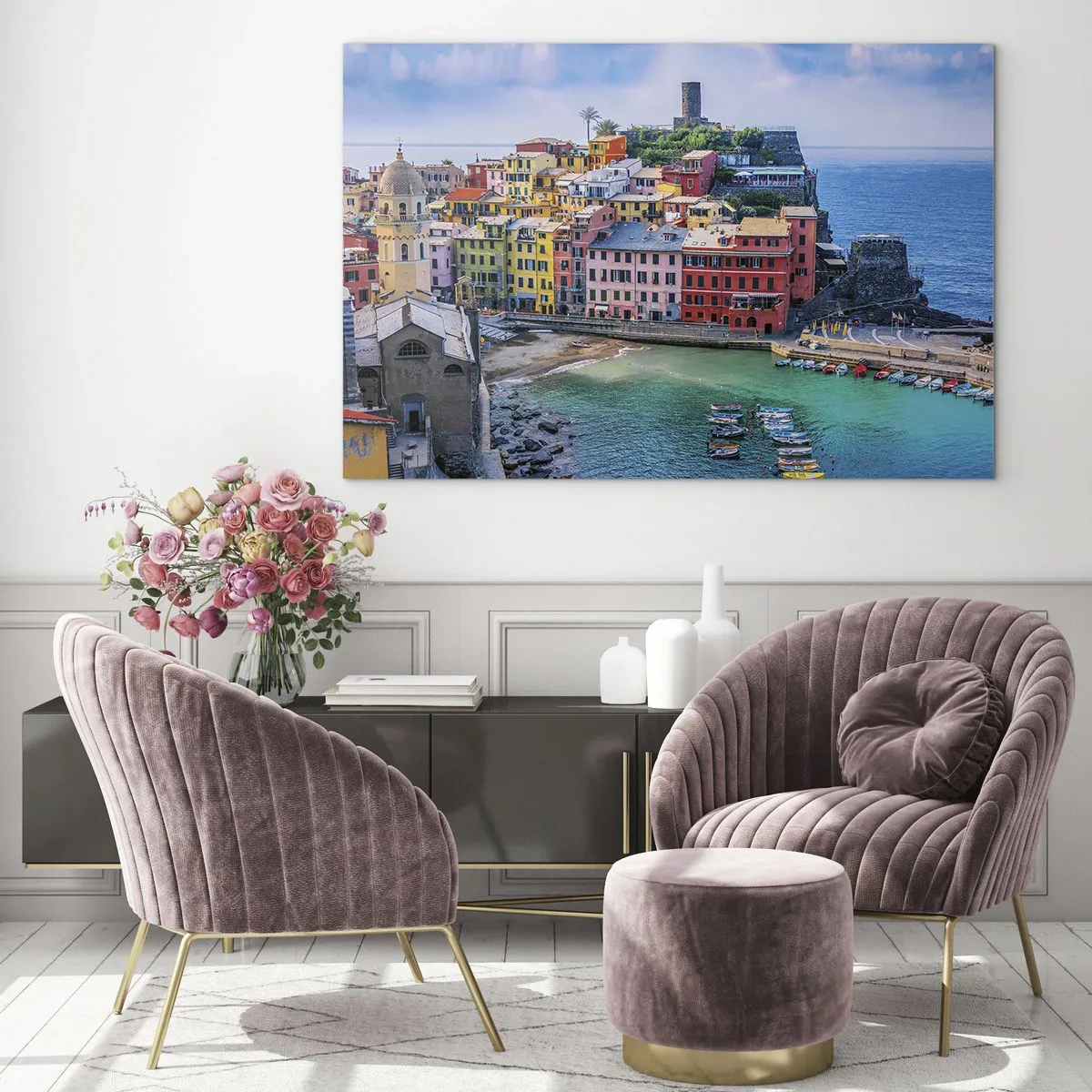Glasbild - Bild auf glas - Eine farbenfrohe Mittelmeerstadt am blauen Meer - 70x50cm - Mediterrane Zauberstadt - Moderne Wanddekoration für Wohnzimmer und Schlafzimmer ARTTOR