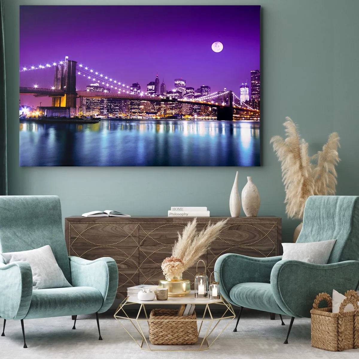 Bild auf Leinwand - Leinwandbild - Brooklyn Bridge bei Nacht mit beleuchteter Stadt und Vollmond - 120x80cm - Die Lichter der Großstadt in Lila - Moderne Wanddekoration für Wohnzimmer und Schlafzimmer ARTTOR