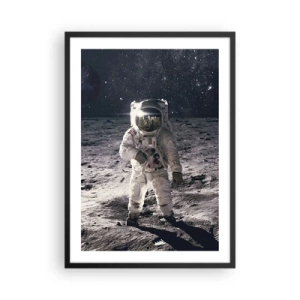 Poster in einem schwarzem Rahmen - Astronaut auf dem Mond mit Blick auf die Sterne - 50x70cm - Grüße vom Mond - Moderne Wanddekoration für Wohnzimmer und Schlafzimmer ARTTOR