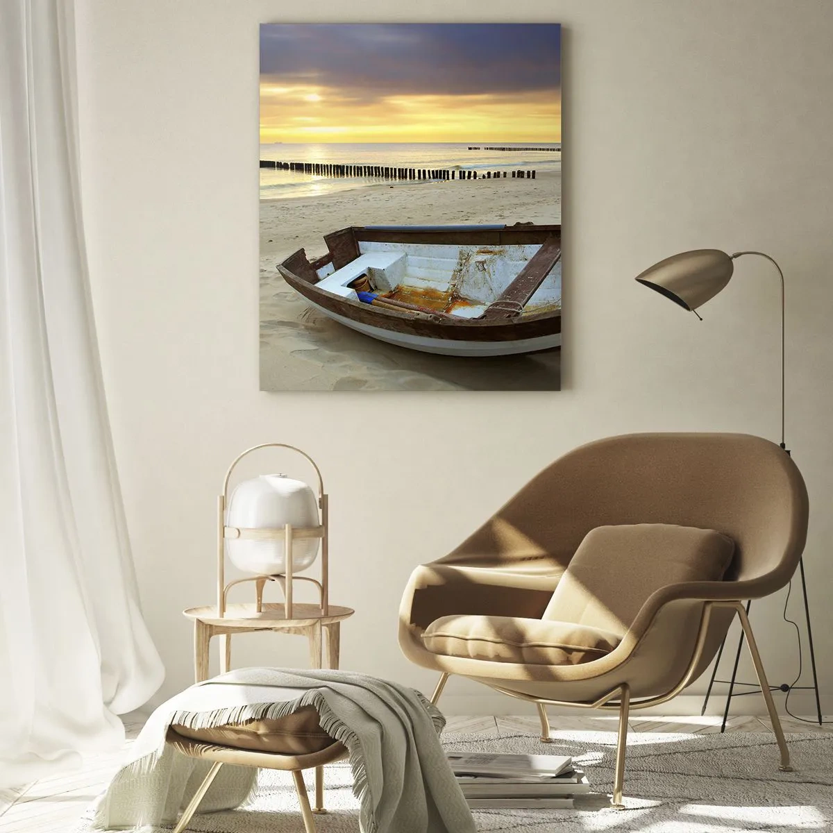 Glasbild - Bild auf glas - Ein Boot an einem Sandstrand bei Sonnenaufgang - 50x70cm - Es gibt keine schöneren Strände - Moderne Wanddekoration für Wohnzimmer und Schlafzimmer ARTTOR