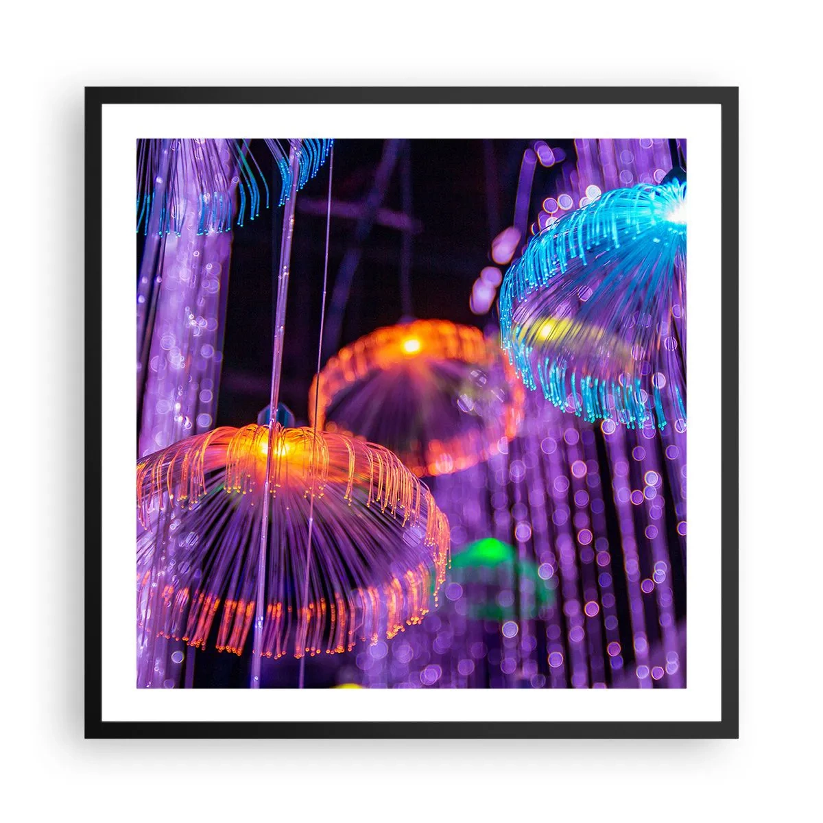 Poster in einem schwarzem Rahmen - Lichtbrunnen - 60x60 cm