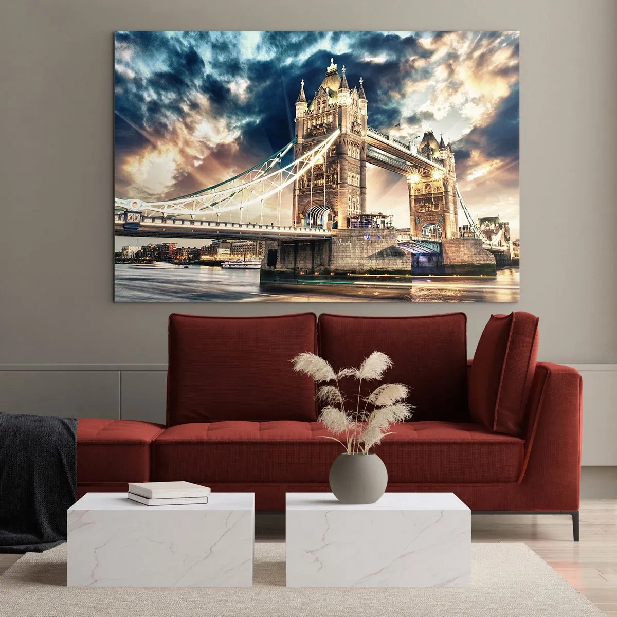 Glasbild - Bild auf glas - Tower Bridge in London vor dramatischem Himmel - 100x70cm - Denkmal des viktorianischen Imperiums - Moderne Wanddekoration für Wohnzimmer und Schlafzimmer ARTTOR