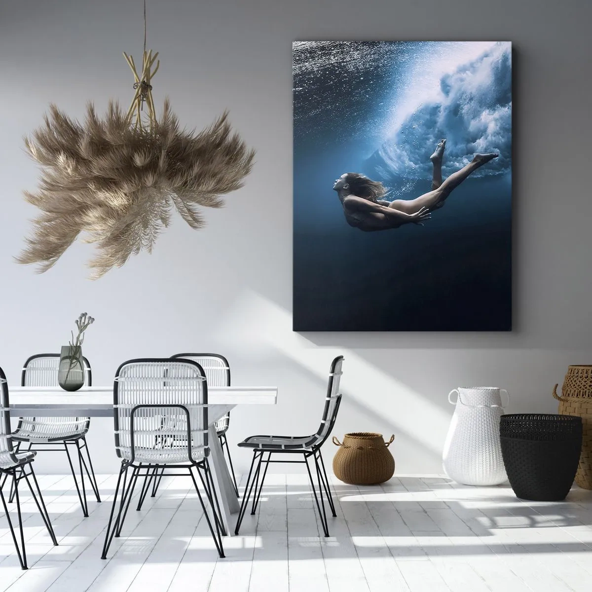Bild auf Leinwand - Leinwandbild - Unterwasseraufnahme mit einer Frau und Luftblasen - 70x100cm - Moderne Meerjungfrau - Moderne Wanddekoration für Wohnzimmer und Schlafzimmer ARTTOR