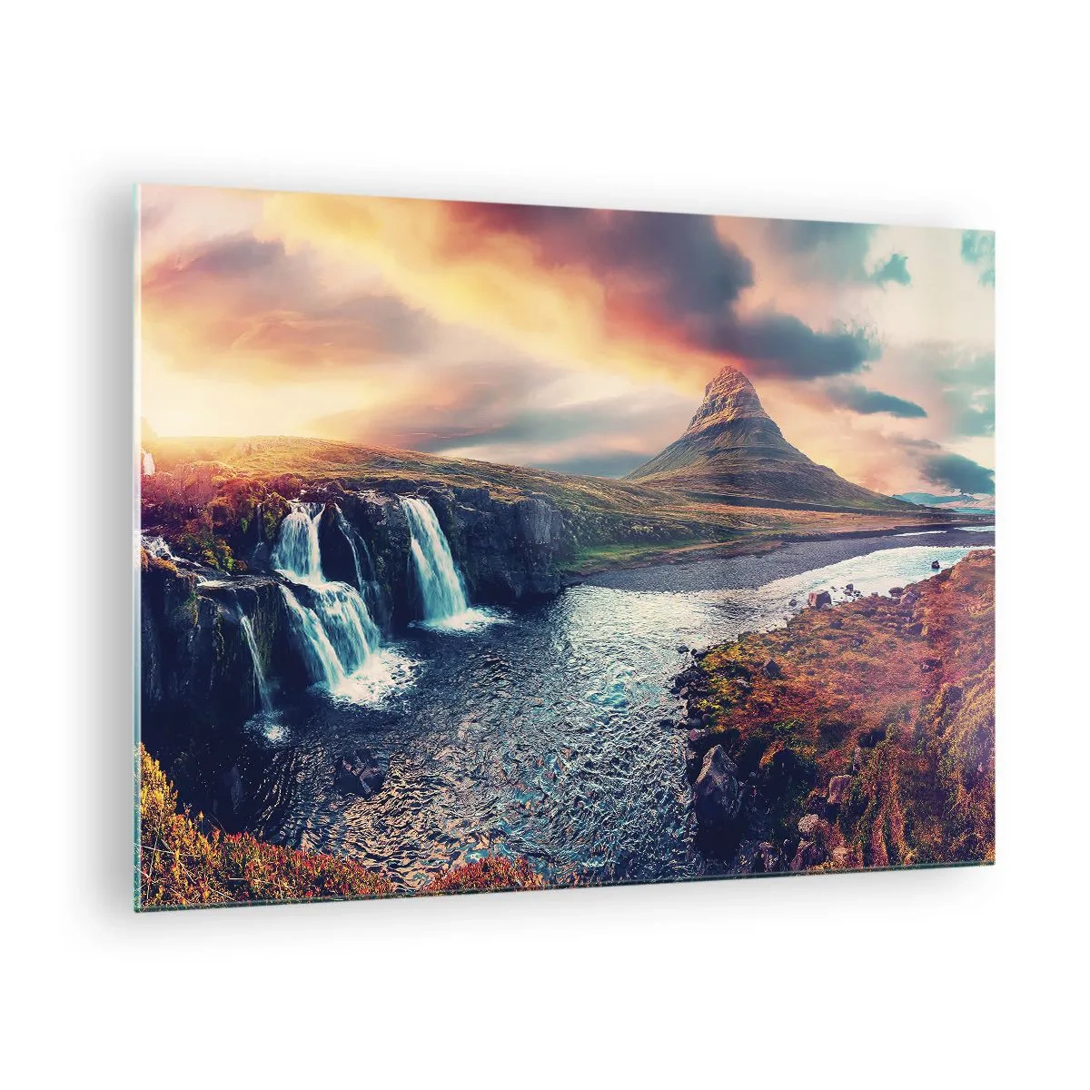 Glasbild - Bild auf glas - Wasserfall und Berg bei Sonnenuntergang in der isländischen Landschaft - 70x50cm - In der Majestät der Natur - Moderne Wanddekoration für Wohnzimmer und Schlafzimmer ARTTOR