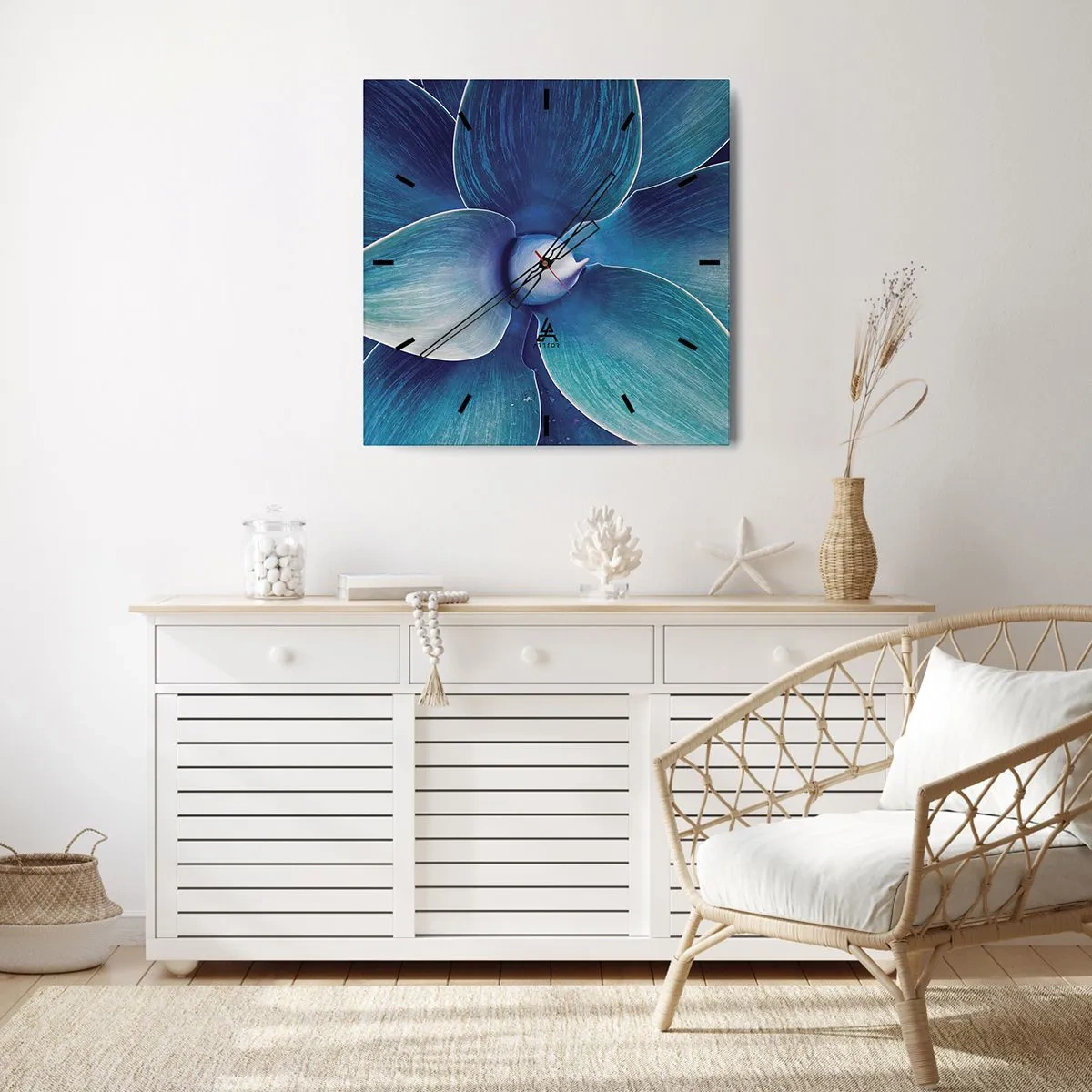 Wanduhr - Glasuhr - Nahaufnahme einer abstrakten Blume in Blautönen - 30x30cm - Bläulich vom Himmel - Moderne Wanddekoration für Wohnzimmer und Schlafzimmer ARTTOR