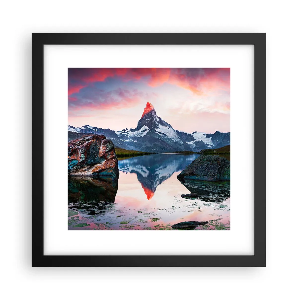 Poster in einem schwarzem Rahmen - Das Herz der Berge ist heiß - 30x30 cm