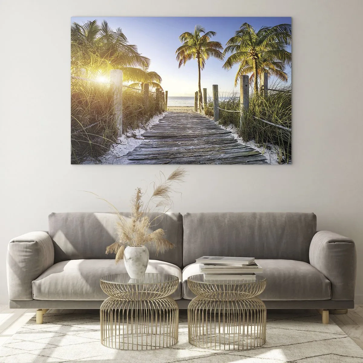Glasbild - Bild auf glas - Holzweg am Strand, umgeben von Palmen - 120x80cm - Direkt ins Paradies - Moderne Wanddekoration für Wohnzimmer und Schlafzimmer ARTTOR