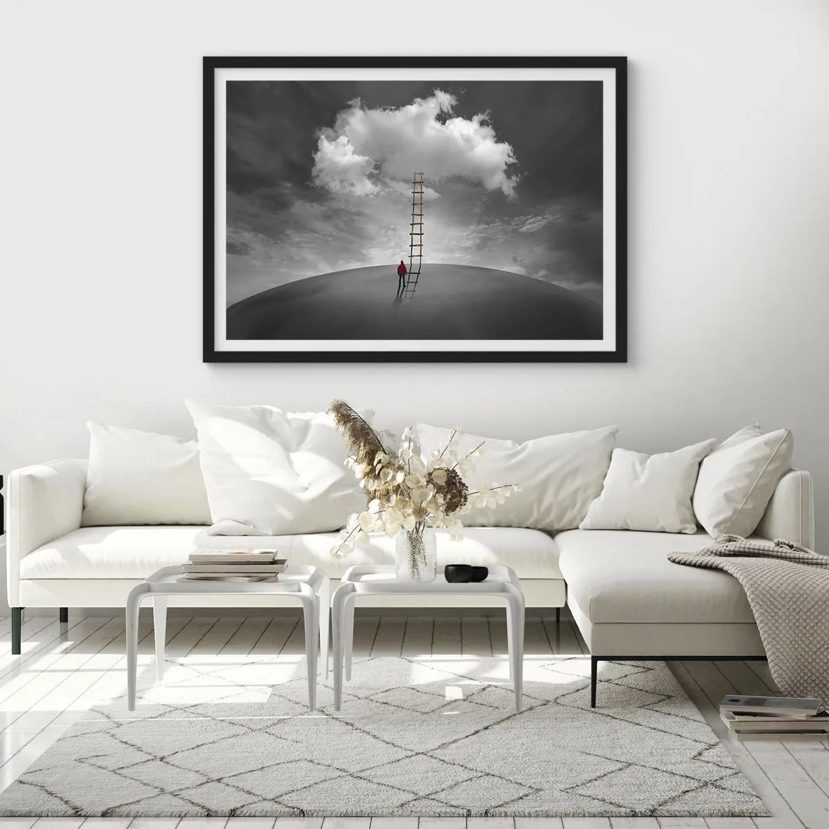 Poster in einem schwarzem Rahmen - Eine Person in einem roten Mantel und eine Leiter, die zu einer Wolke führt - 70x50cm - Alles ist möglich - Moderne Wanddekoration für Wohnzimmer und Schlafzimmer ARTTOR