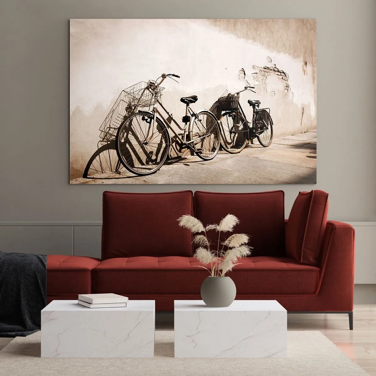 Glasbild - Bild auf glas - Retro-Fahrräder lehnen an einer alten Mauer - 70x50cm - Der unvergessliche Charme der Vergangenheit - Moderne Wanddekoration für Wohnzimmer und Schlafzimmer ARTTOR