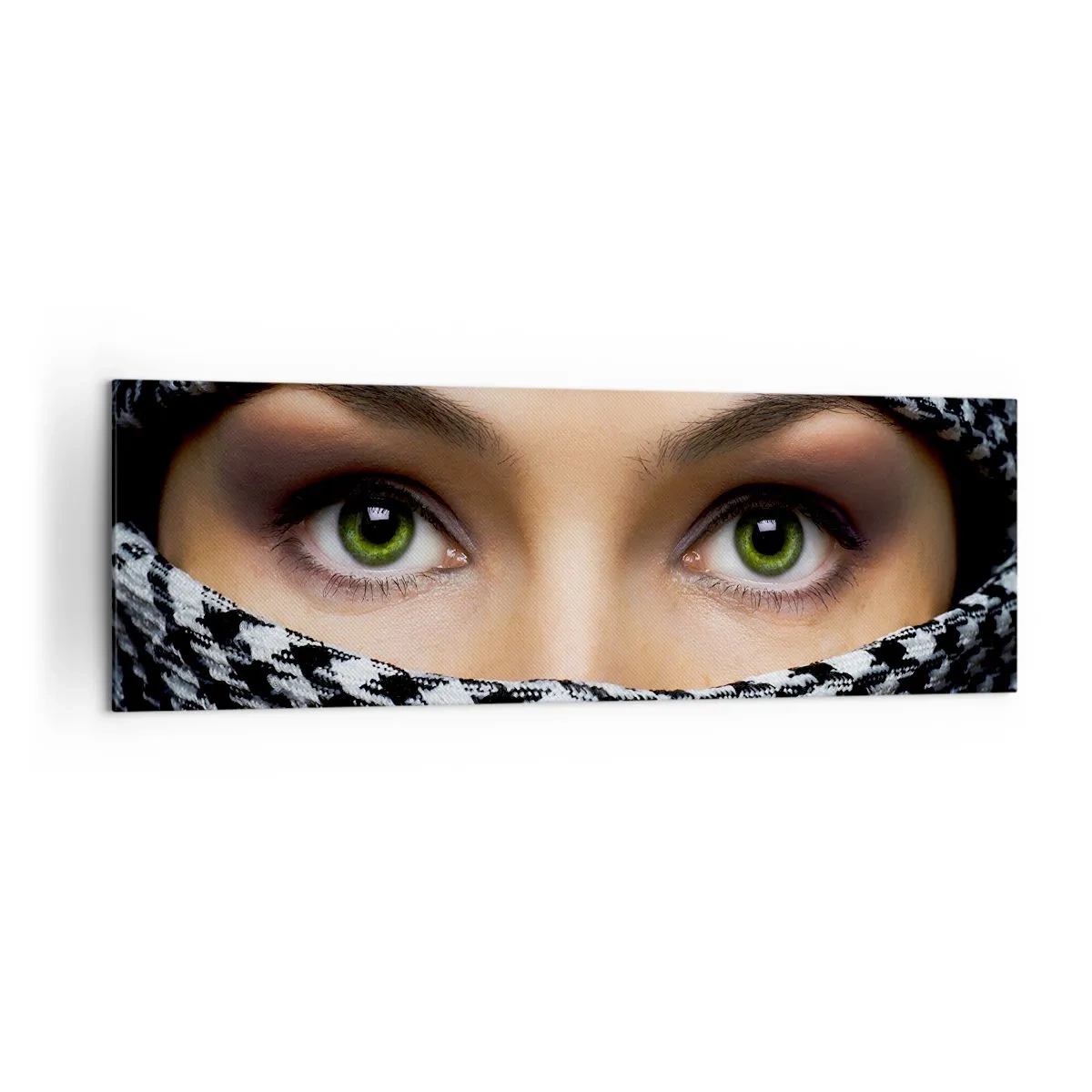Bild auf Leinwand - Leinwandbild - Hinter einem schwarz-weiß gemusterten Stoff verbergen sich die grünen Augen einer Frau. - 160x50cm - Ein Porträt einer verschleierten grünäugigen Schönheit - Moderne Wanddekoration für Wohnzimmer und Schlafzimmer ARTTOR