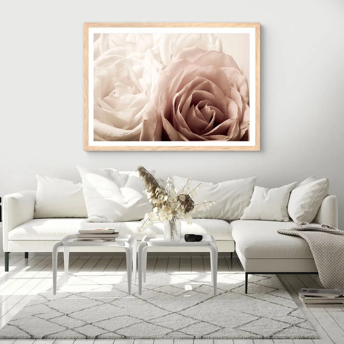 Poster in einem Rahmen aus heller Eiche - Im Herzen der Rose - 70x50 cm