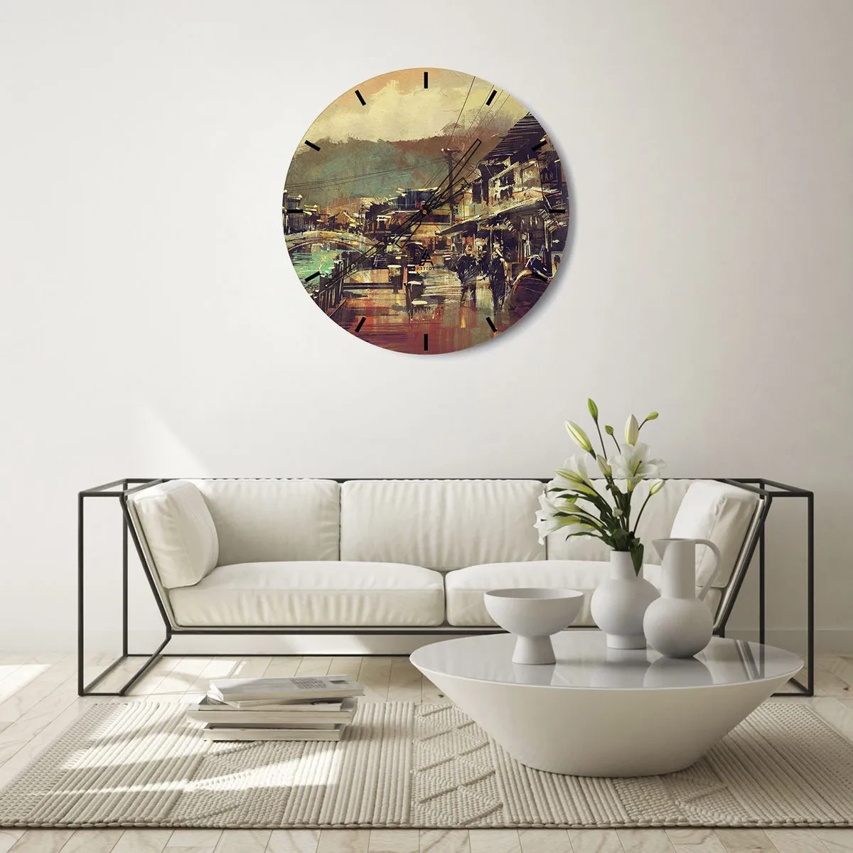 Wanduhr - Glasuhr - Eine malerische Straßenszene mit einer Brücke und Bergen im Hintergrund. - 30x30cm - Das Leben als Reichtum an Grau - Moderne Wanddekoration für Wohnzimmer, Küche und Schlafzimmer ARTTOR