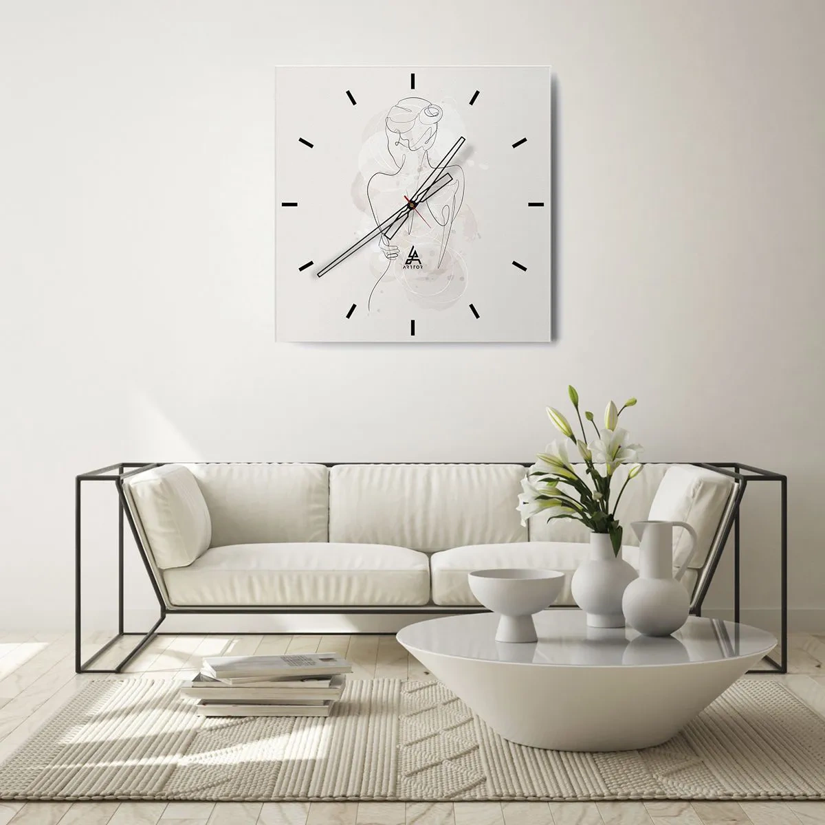 Wanduhr - Glasuhr - Eine minimalistische Skizze einer weiblichen Silhouette vor hellem Hintergrund. - 30x30cm - Wie ein sensibles Instrument - Moderne Wanddekoration für Wohnzimmer und Schlafzimmer ARTTOR