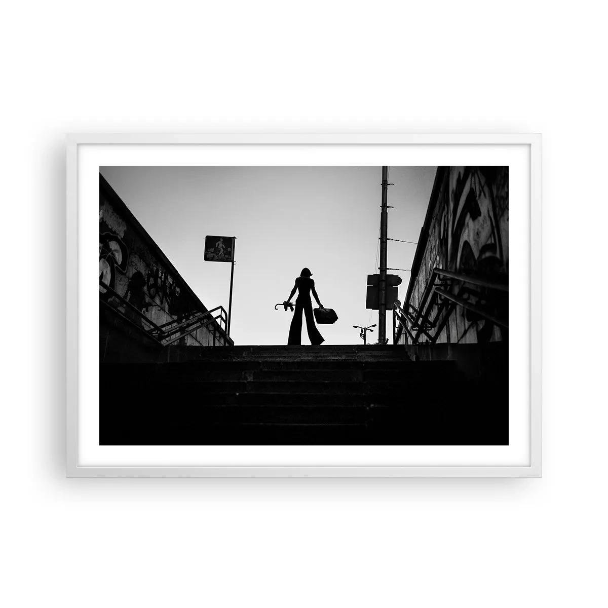 Poster in einem weißen Rahmen - Städtisches Wandern - 70x50 cm