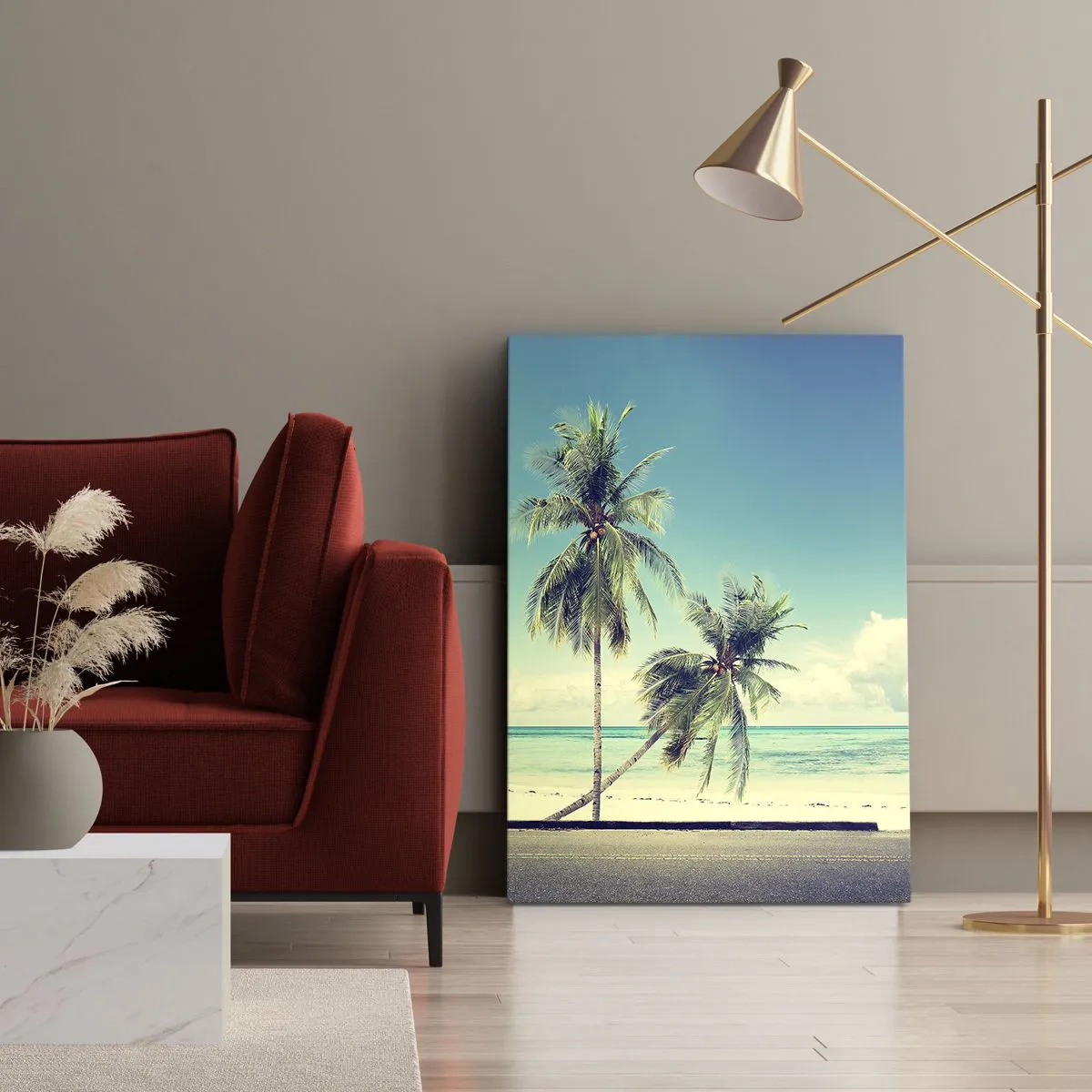 Bild auf Leinwand - Leinwandbild - Ein rosafarbener Van mit einem Surfbrett vor einem tropischen Strand. - 70x100cm - Zeit um in die Ferien zu starten - Moderne Wanddekoration für Wohnzimmer und Schlafzimmer ARTTOR