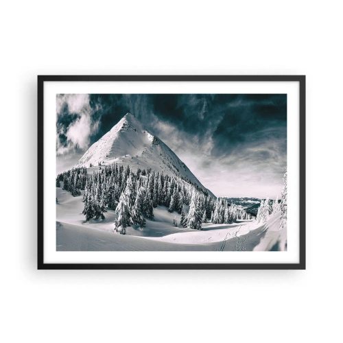 Poster in einem schwarzem Rahmen - Ein schneebedeckter Berggipfel, umgeben von einem Winterwald - 70x50cm - Das Land aus Schnee und Eis - Moderne Wanddekoration für Wohnzimmer und Schlafzimmer ARTTOR