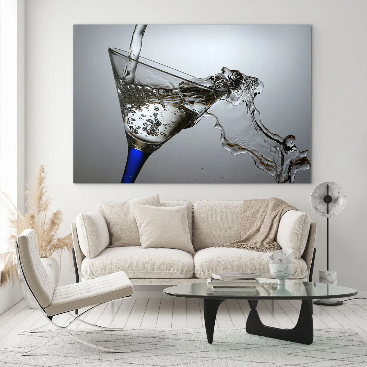 Glasbild - Bild auf glas - Wasser spritzt in ein Martiniglas - 70x50cm - Kristallwasser in Kristallglas - Moderne Wanddekoration für Wohnzimmer und Schlafzimmer ARTTOR