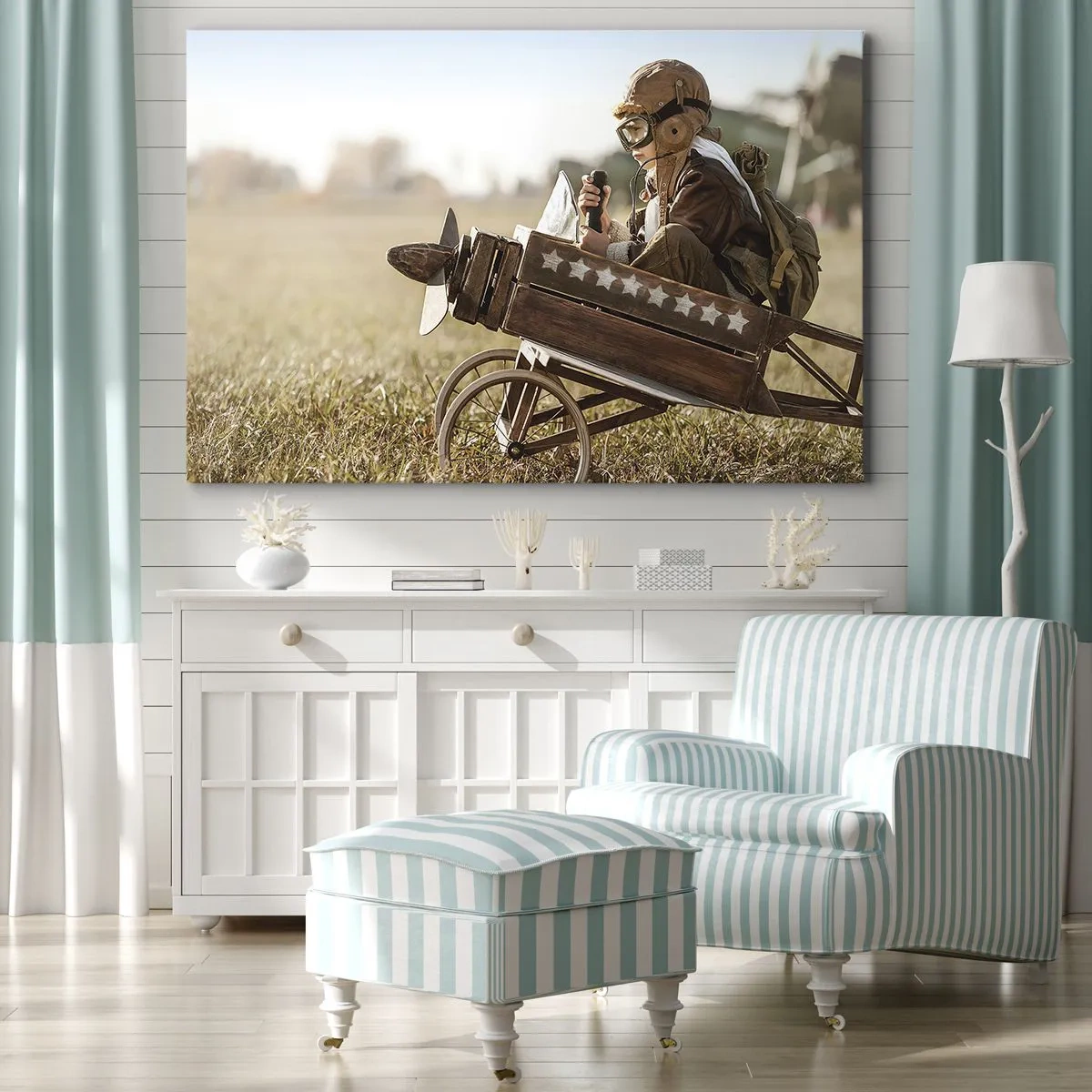 Bild auf Leinwand - Leinwandbild - Ein Kind in einem Spielzeugflugzeug mit einem Feld im Hintergrund - 120x80cm - Start in Richtung eines Traums - Moderne Wanddekoration für Wohnzimmer und Schlafzimmer ARTTOR