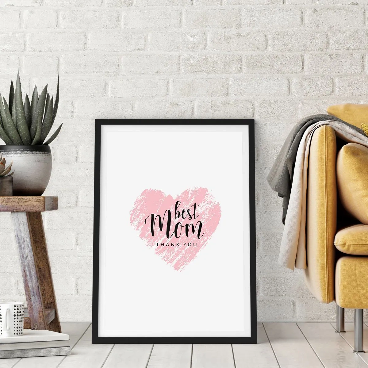Poster in einem schwarzem Rahmen - Rosa Herz mit Text auf weißem Hintergrund im minimalistischen Stil - 50x70cm - Immer der richtige Moment - Moderne Wanddekoration für Wohnzimmer und Schlafzimmer ARTTOR