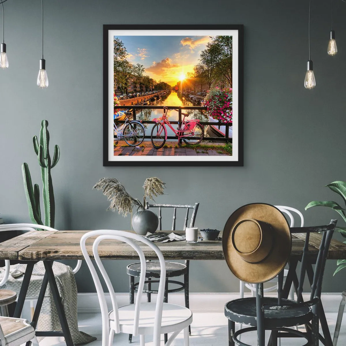 Poster in einem schwarzem Rahmen - Frühlingsmorgen in Amsterdam - 30x30 cm