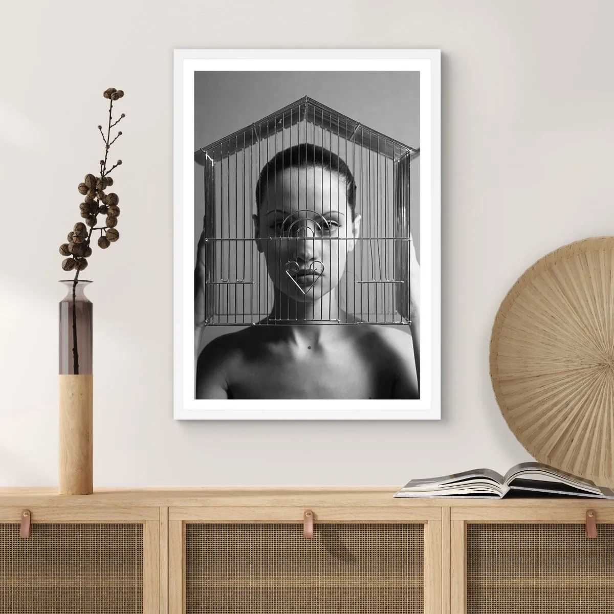 Poster in einem weißen Rahmen - Ein leicht surreales Portrait - 40x50 cm