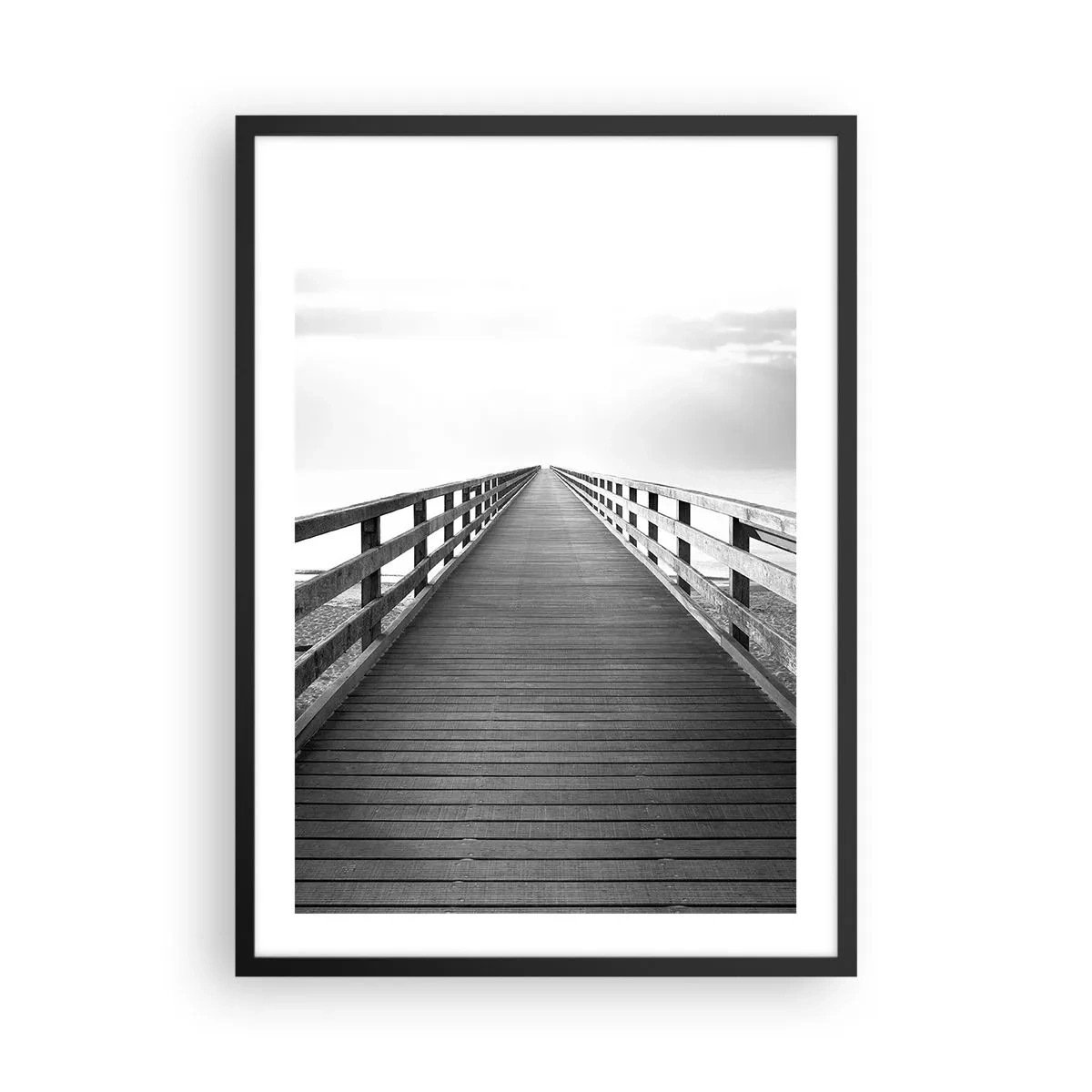 Poster in einem schwarzem Rahmen - Eine schwarz-weiße Brücke, die in die Unendlichkeit führt - 50x70cm - In die Ferne ... - Moderne Wanddekoration für Wohnzimmer und Schlafzimmer ARTTOR