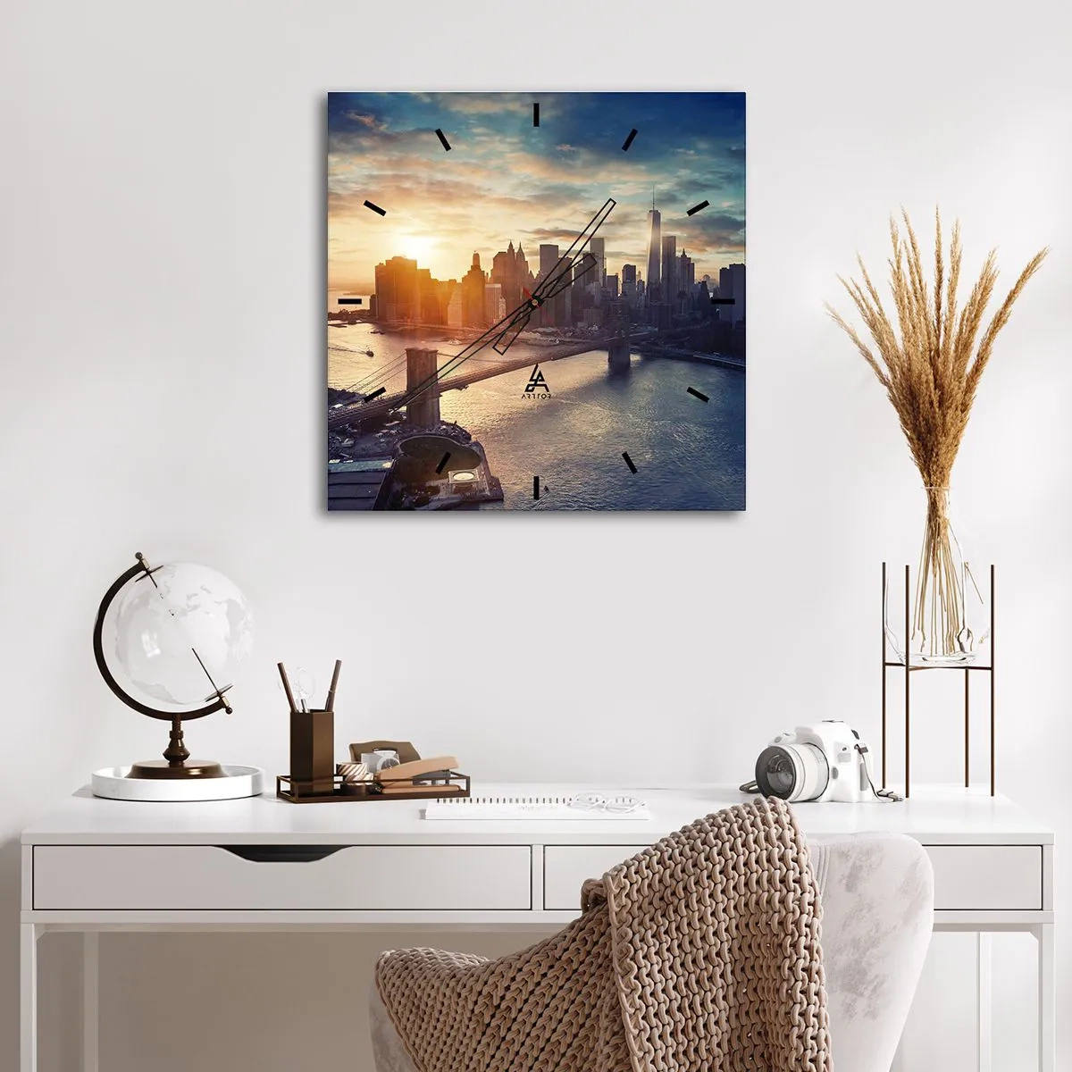 Wanduhr - Glasuhr - Westliches Kulturdenkmal - 30x30 cm