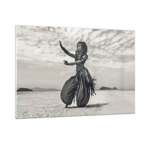 Glasbild - Bild auf glas - Schwarz-Weiß-Fotografie einer Tänzerin in der Wüste - 120x80cm - Der Tanz der südlichen Inseln - Moderne Wanddekoration für Wohnzimmer und Schlafzimmer ARTTOR